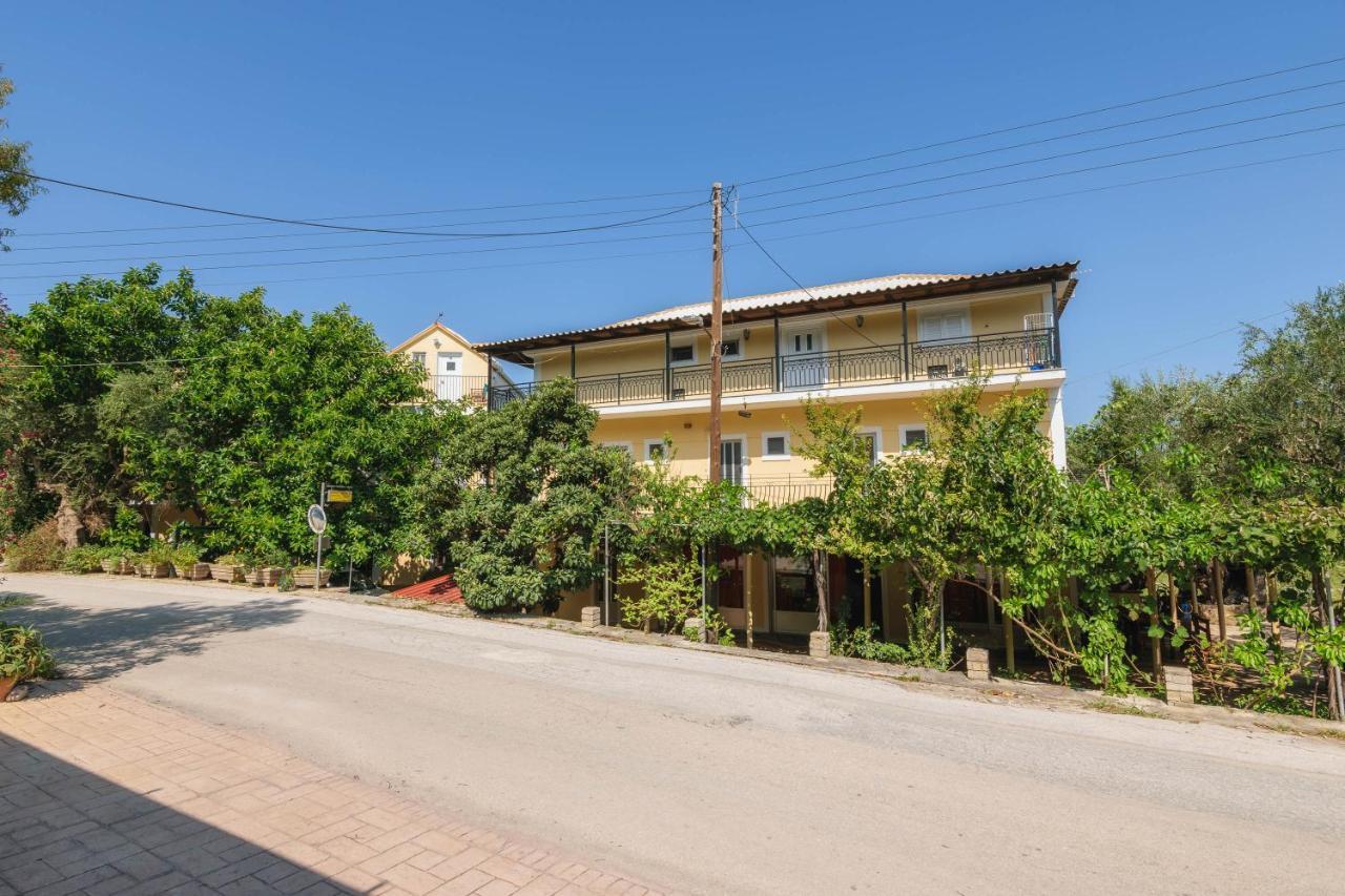 Timotheos Aparthotel Marathiás